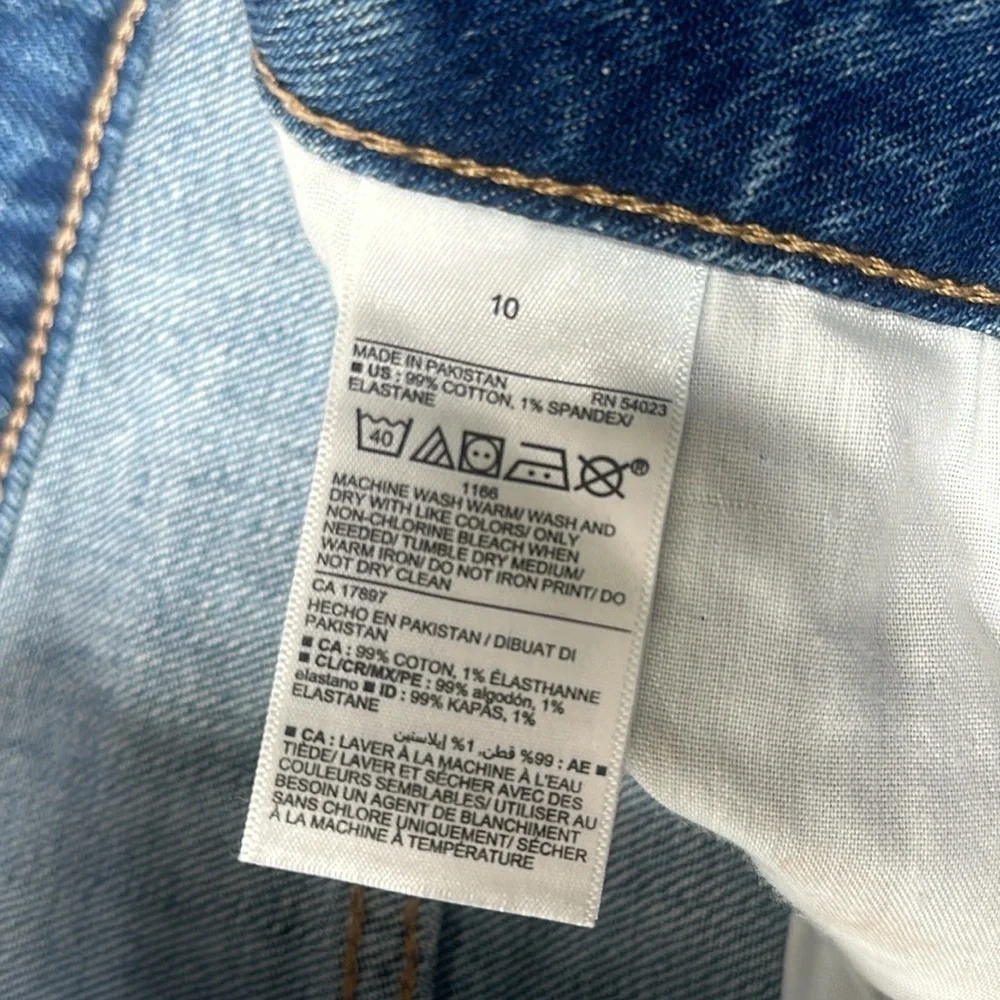 Old Navy High-Waisted OG Jean Shorts 3-inch inseam pipped distressed medium wash
